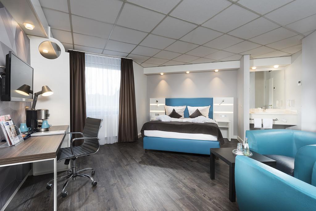 Western Cologne Airport Hotel 3*